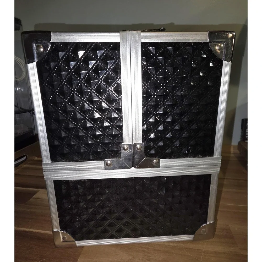 Caboodles Black Quilted Diamond Makeup Train Case Organizer Vintage no key